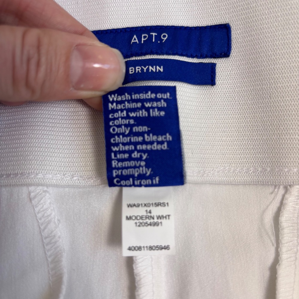 Apt. 9 Brynn White Pull On Capri Pants, Size 14 Tummy Control Summer Office - Picture 8 of 14